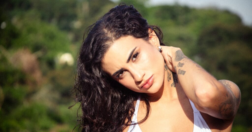 DAY LIMNS (@poolsideconvo____)