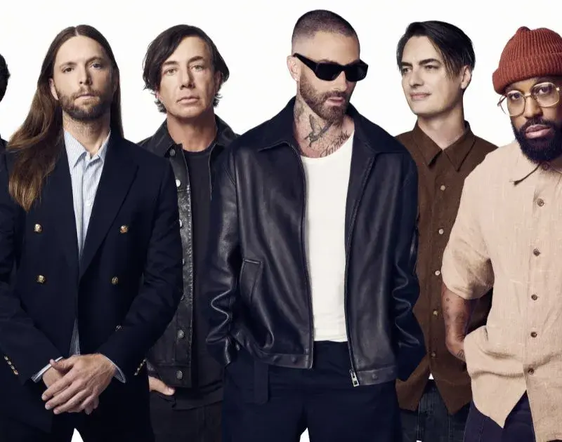 Maroon 5 resgata sonoridade dos sucessos anteriores com ‘Heroine’