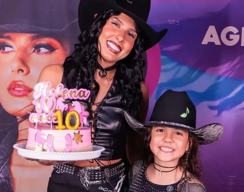 Ana Castela oferece festa para fã no camarim; entenda