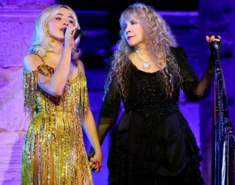 Sabrina Carpenter e Stevie Nicks cantam no Met Gala; assista