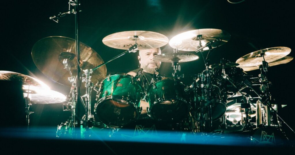 John Dolmayan, do System Of A Down