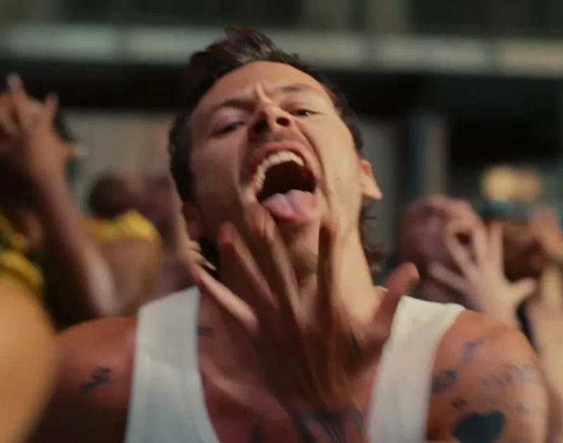 Harry Styles lança clipe de ‘Dance No More’; assista aqui