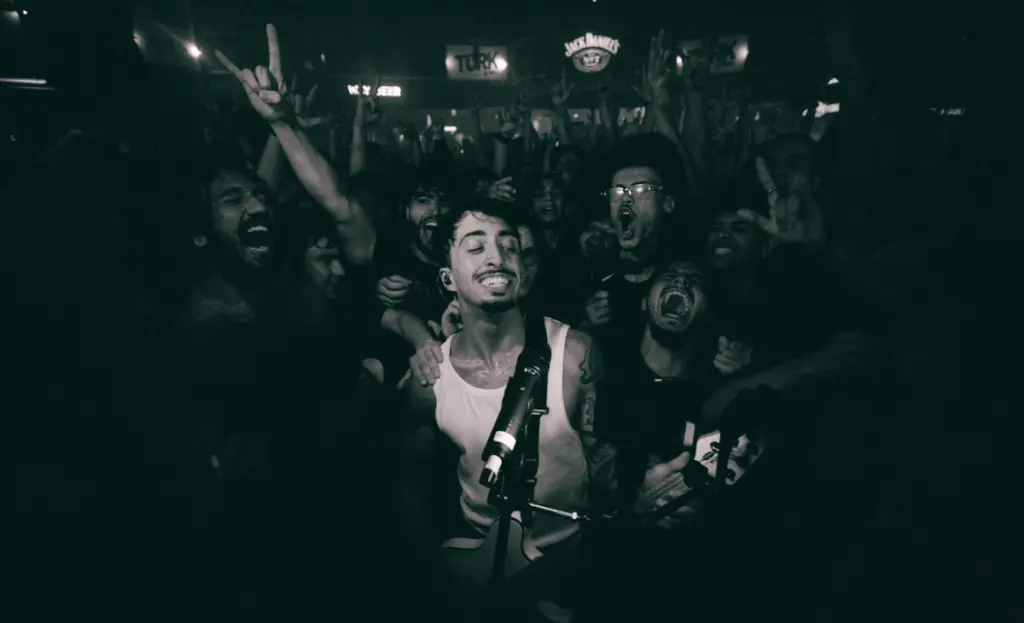 ‘A liberdade torna a música legal’, diz LVCAS em entrevista