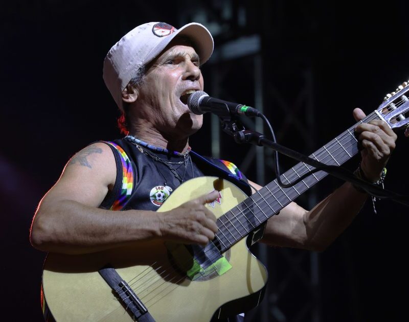 Manu Chao faz show na Virada Cultural 2026 em São Paulo