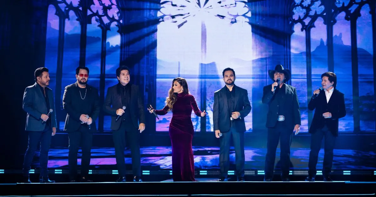 Simone Mendes e convidados no audiovisual "Minhas Memórias"(@daniivalverdee)