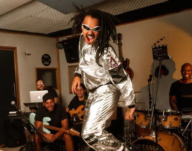 Duh Marinho divulga novo álbum com ensaio aberto no Rio de Janeiro; saiba mais