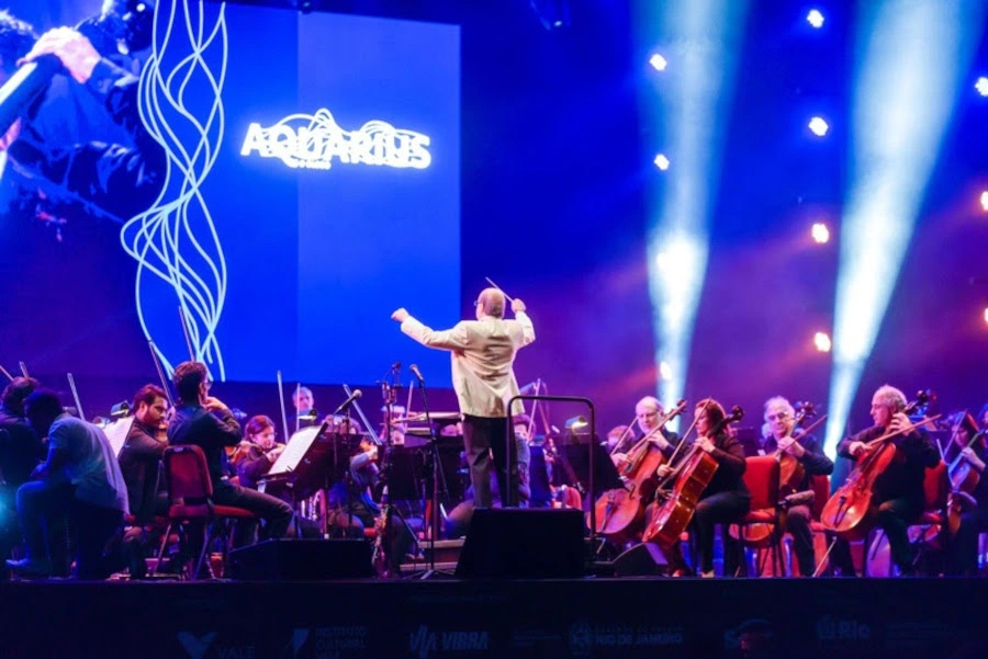 Gloria Groove faz show gratuito com orquestra em SP: 'Meu coração é ZL' 2 Concerto do Projeto Aquarius no Rio de Janeiro (Divulgação)