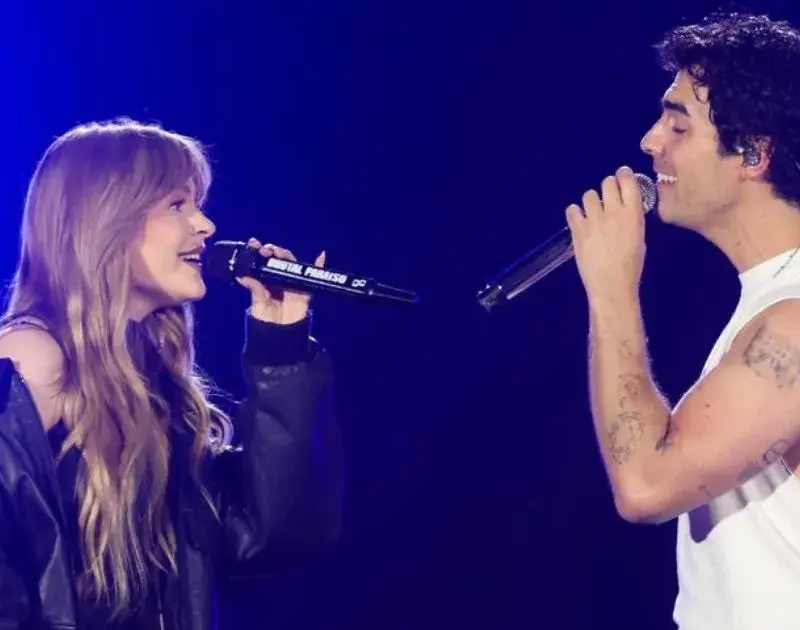 Luísa Sonza canta com Joe Jonas durante show em São Paulo; veja