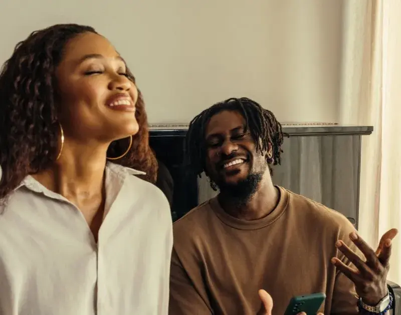 Entre releituras e inéditas, Luedji Luna anuncia projeto acústico
