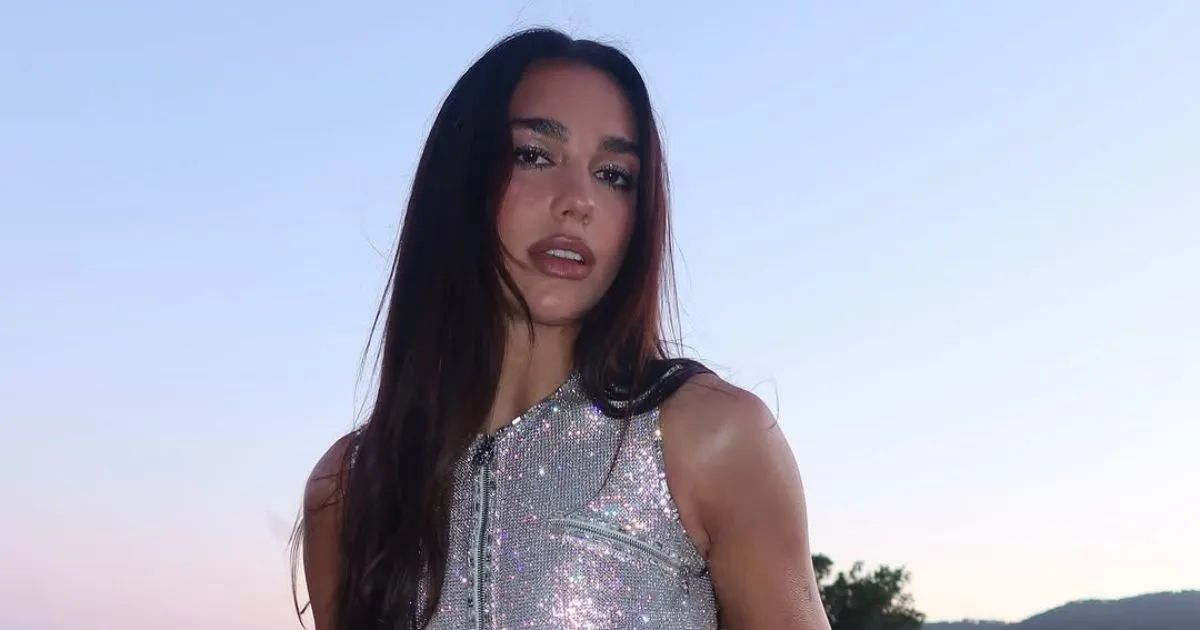 Dua Lipa (reprodução Facebook)