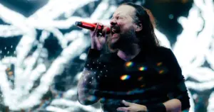 Jonathan Davis no show do Korn no Allianz Parque (📸 @pridiab)r