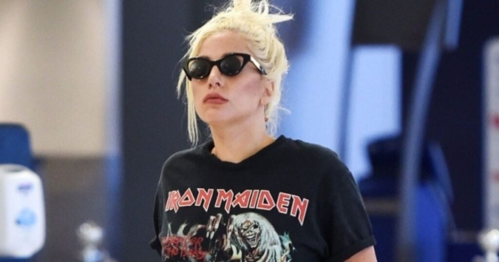 Lady Gaga com uma camiseta de "The Number of the Beast" do Iron Maiden (Reprodução)