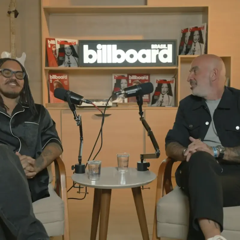 Duh Marinho revela bastidores e feats no podcast Cabos e Cases