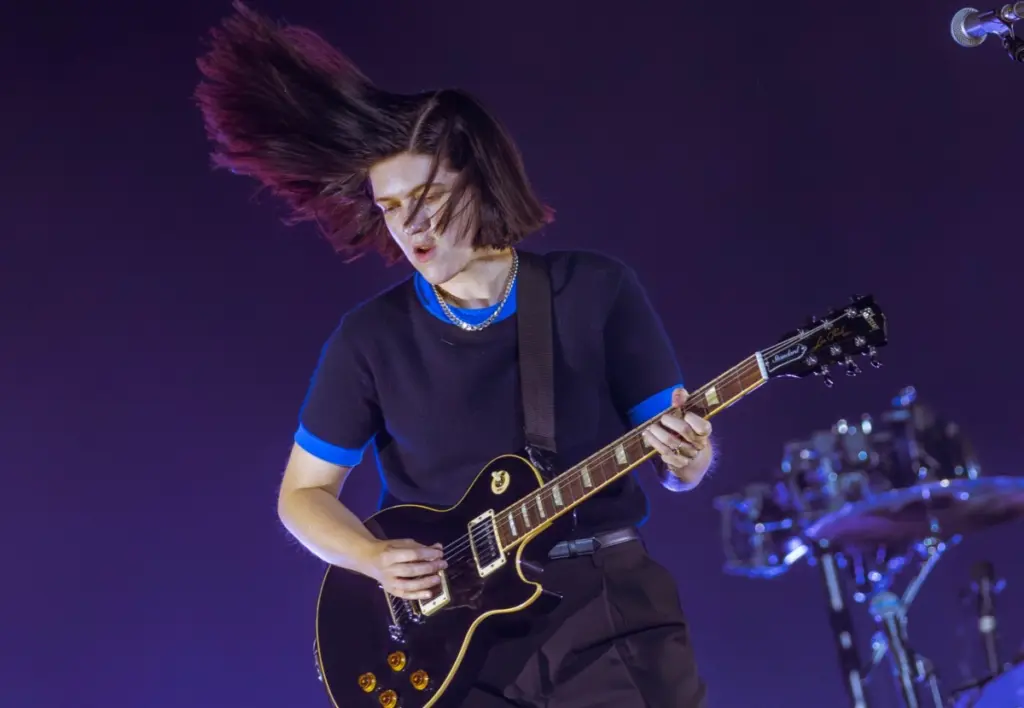 Romy Madley Croft do The xx C6 Fest 2026 (Tatiane Silvestroni)