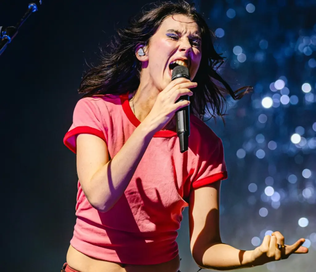 Wolf Alice no C6 Fest 2026 (Tatiane Silvestroni)