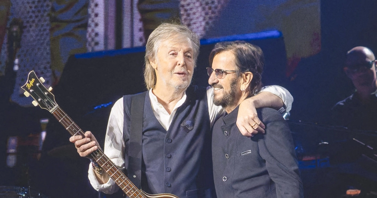 Paul McCartney e Ringo Starr (Grosby)