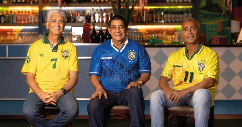 Zeca Pagodinho, Romário e Bebeto estrelam capa da Billboard de Copa do Mundo 1 Foto da capa especial da Copa do Mundo 2026 com Zeca Pagodinho, Romário e Bebeto (Billboard)