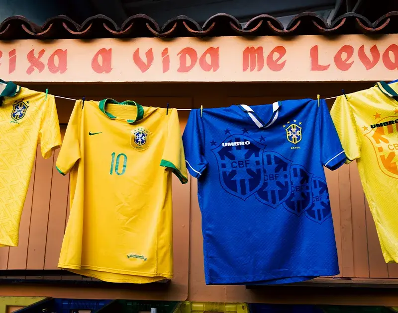 Gol de Viola. E surge a maior market place de camisa de futebol do mundo