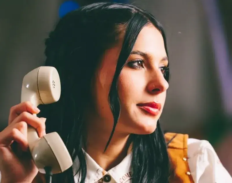Ana Castela explica o ‘fica bem’ em videoclipe de ‘É Que Eu Não Te Esqueci’