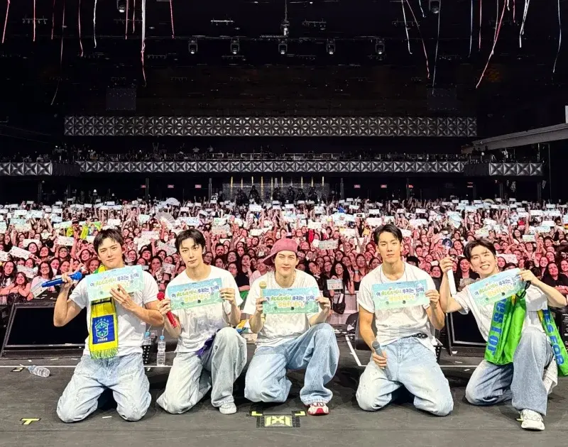 MONSTA X no Brasil: microfone ligado e K-pop com sabor brasileiro