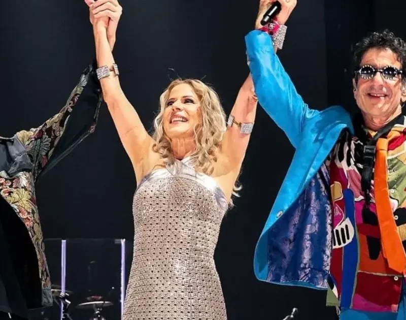 Kid Abelha leva público de volta aos anos 80 com nova turnê após 13 anos