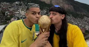 Thiago Alcântara e Oliver Tree