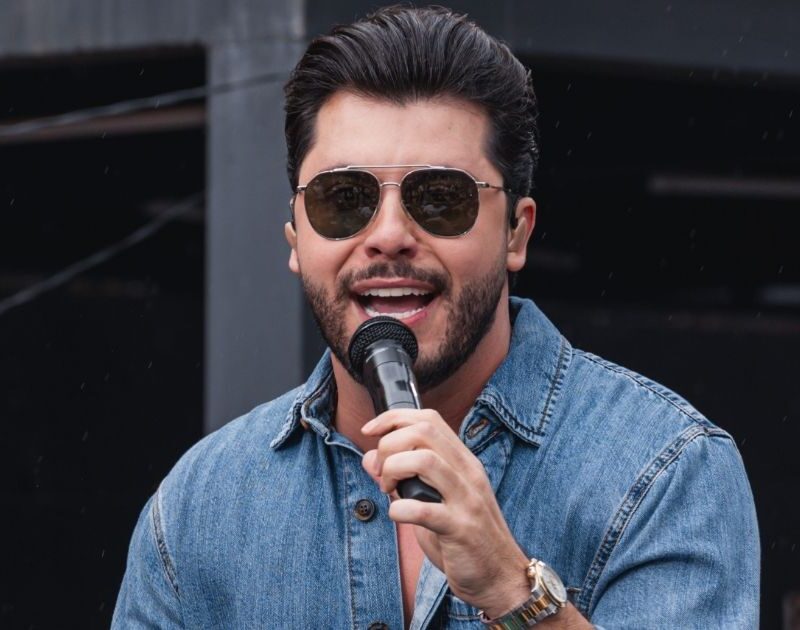 Murilo Huff estreia projeto intimista ‘Du Nada’ em Goiânia