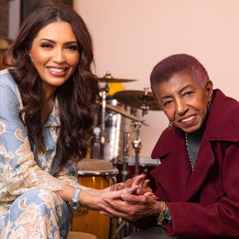 Karinah recebe Leci Brandão e lança novo projeto que celebra mulheres do samba