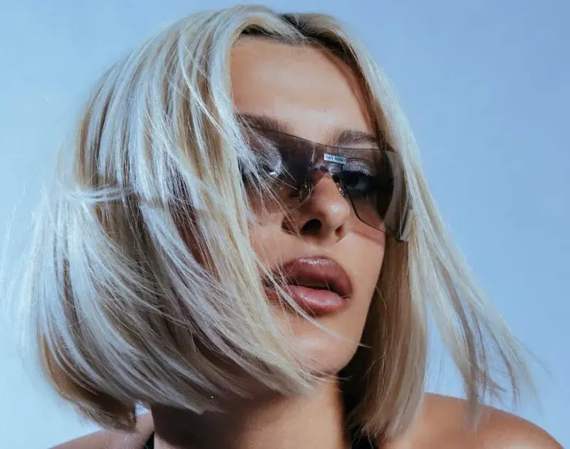 Bebe Rexha mostra seu dance-pop no novo álbum ‘DIRTY BLONDE’; ouça