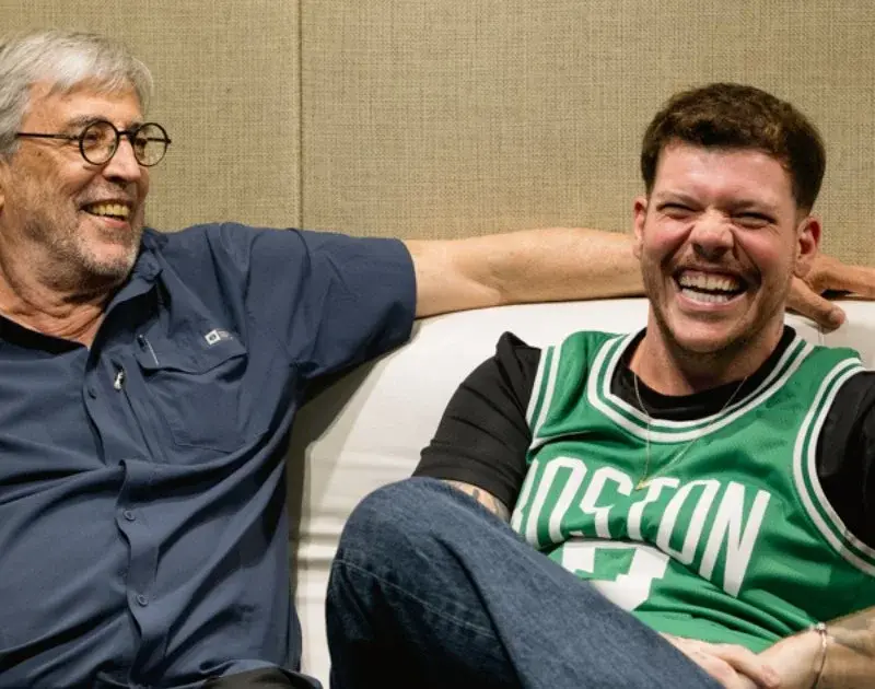 Ivan Lins e Ferrugem unem forças em nova versão de ‘Deixa eu Dizer’