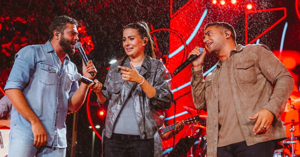 Bia Frazzo com Henrique e Juliano