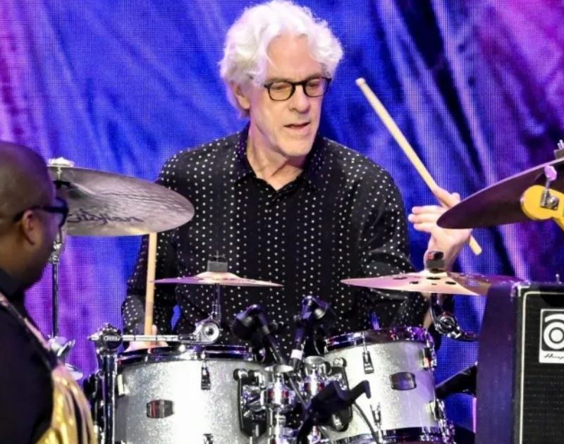 Stewart Copeland fala sobre Sting e futuro do The Police