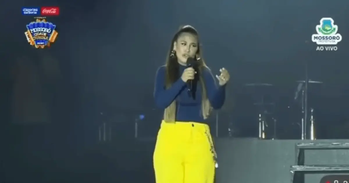 Simone Mendes interrompeu show em Mossoró após sentir dor de barriga (Reprodução/Prefeitura de Mossoró)