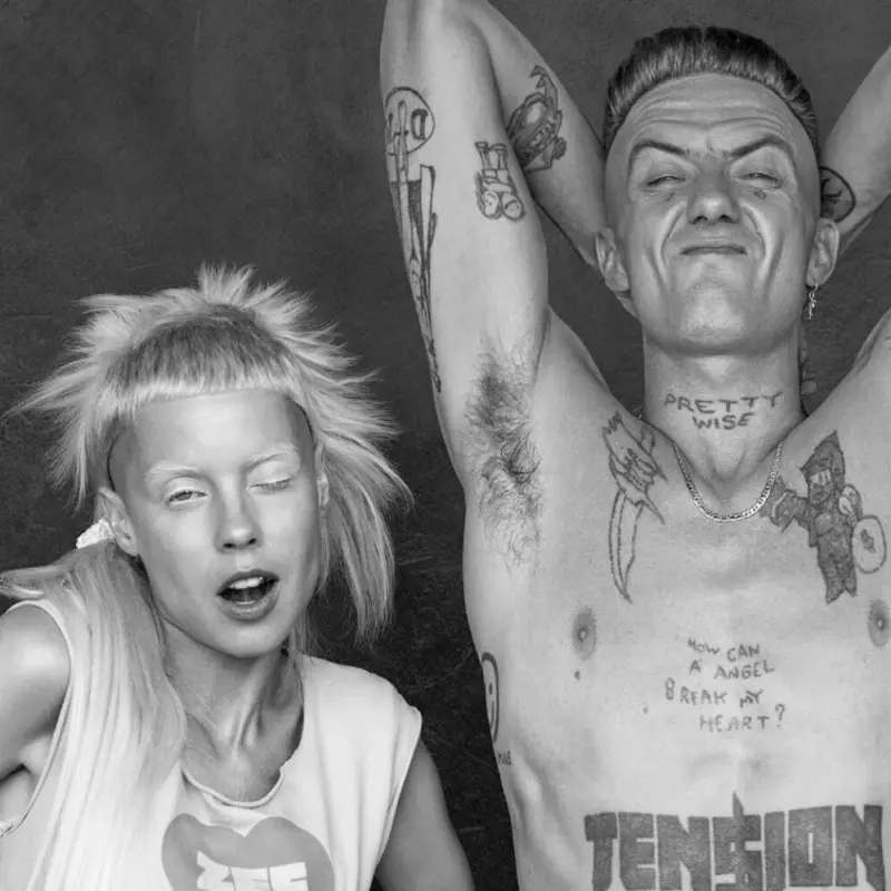 Após anos de polêmicas, Die Antwoord lança álbum e minissérie ‘Zama Zama’