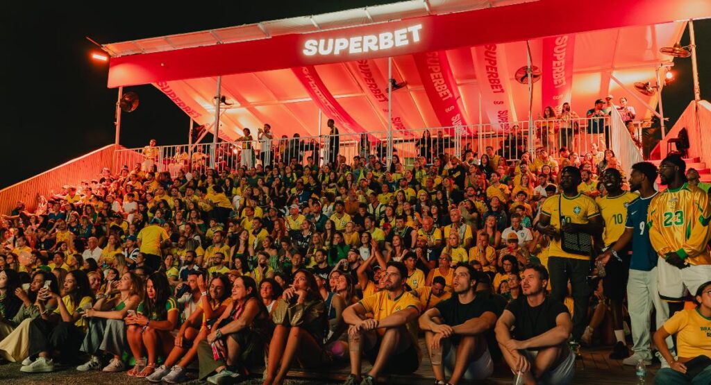 Torcida do Brasil no Village Superbet (Renata Meireles)