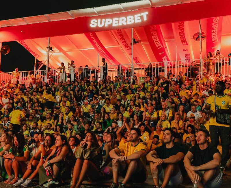 Cueca da sorte e dedos cruzados: as superstições da torcida brasileira