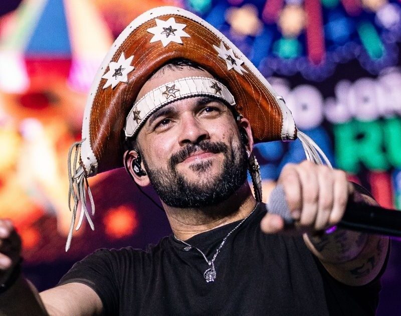 Henry Freitas reúne 70 mil pessoas em show no São João de Petrolina