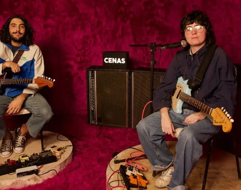 Sophia Chablau e Felipe Vaqueiro levam o álbum ‘Handycam’ ao projeto CENAS