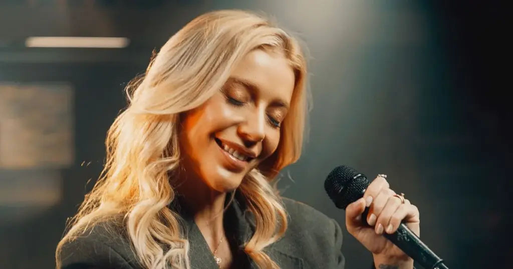 Luiza Possi em 'Quero Conhecer Jesus' (divulgação)