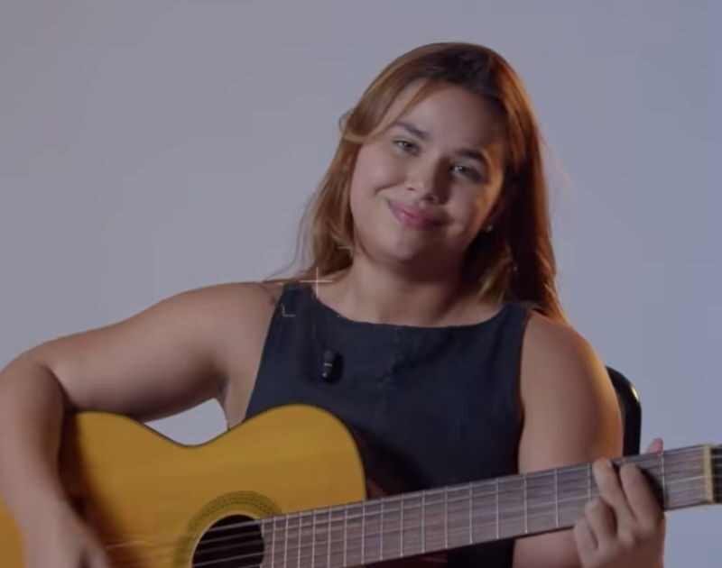 Quem é cantora que interpretará Marília Mendonça em filme