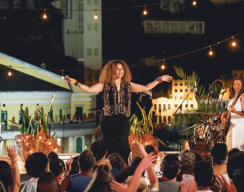 Rachel Reis lança ‘Ao Vivo da Sereiona’ gravado em show exclusivo para os fãs