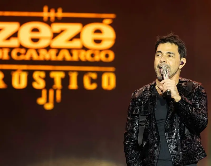 Zezé Di Camargo arrasta multidão em 4 shows esgotados no São João