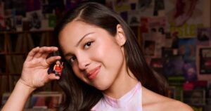 Olivia Rodrigo e coleção exclusiva da LEGO inspirada em sua carreira (Foto: LEGO Group, Olivia Rodrigo x LEGO® Editions)