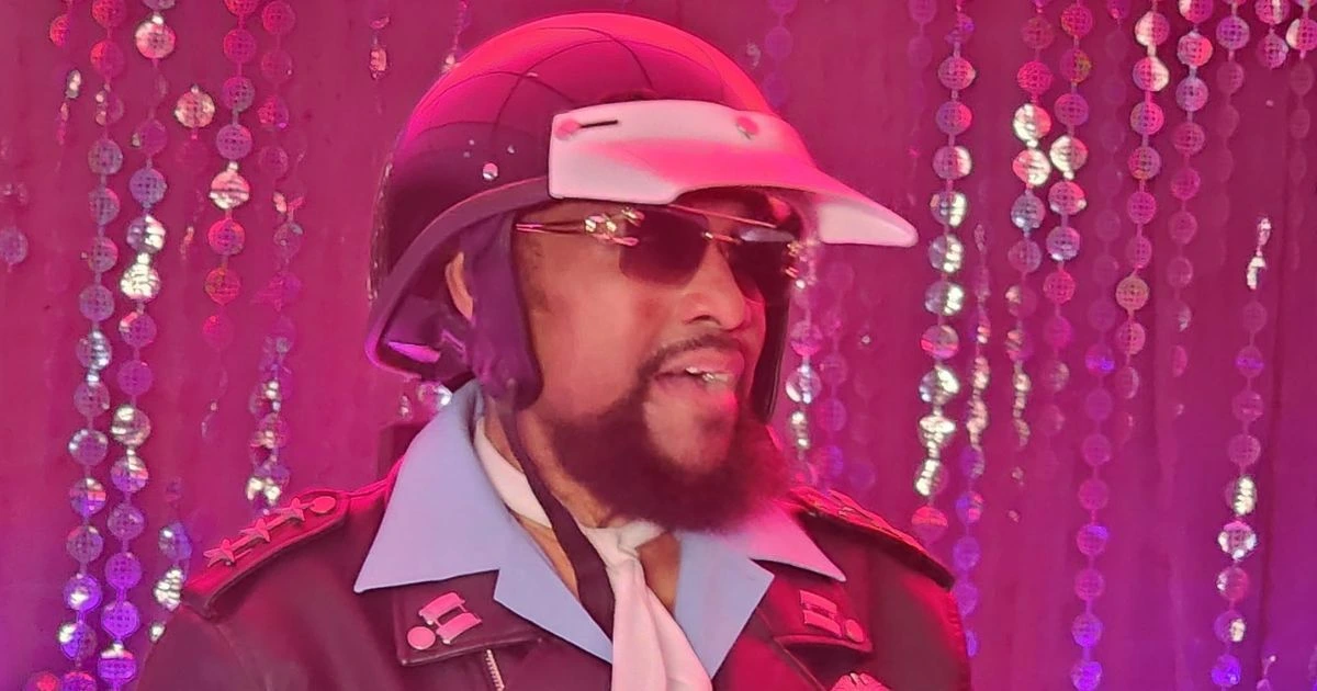 Victor Willis, cantor da Village People (reprodução Facebook @RealVillagePeople)