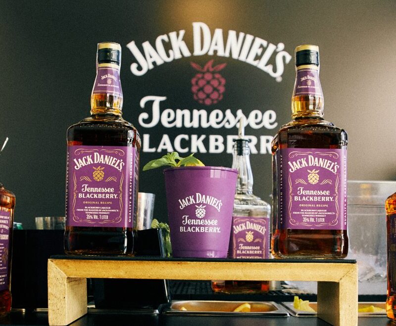 Jack Daniel’s leva Blackberry ao João Rock e estreia o sabor como experiência