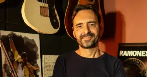 Fabricio Mazocco é o autor de "Esse tal de rock'n'roll - 50 histórias essenciais do rock brasileiro" (créditos Walter Milanetto)