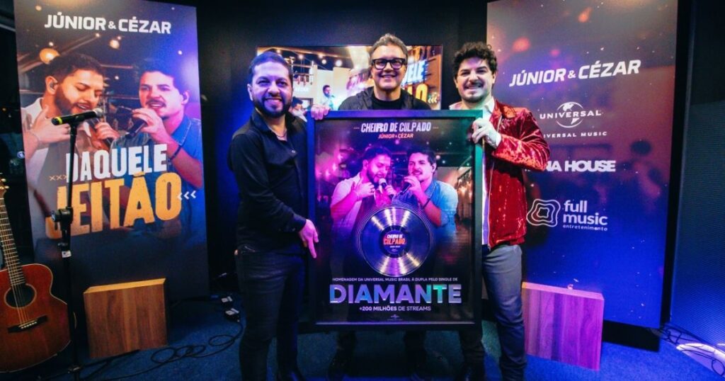 Júnior e Cézar com Paulo Lima (foto: Rafael Barbosa Farrá)