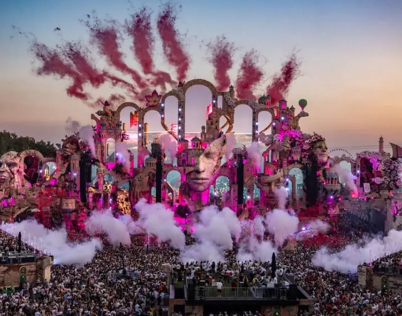 Por que o Tomorrowland nasceu na Bélgica? Pequeno país é gigante da eletrônica