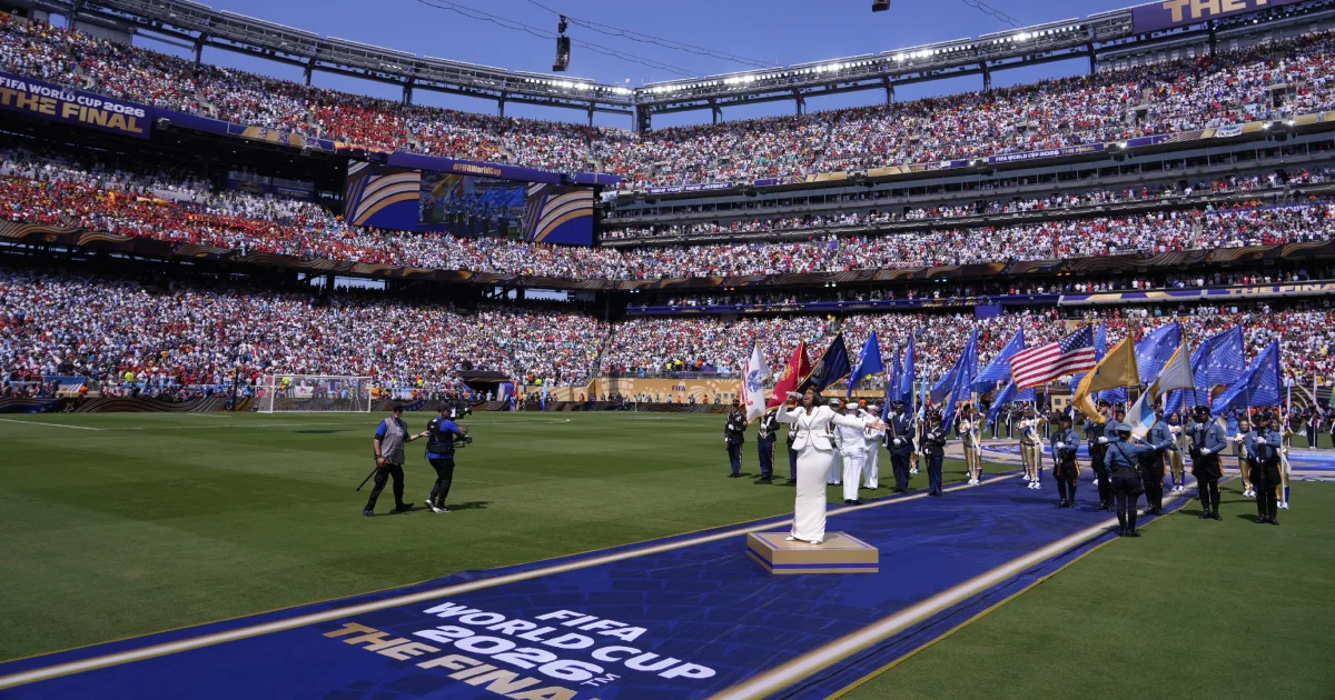 Com direito a R9 e R10, veja imagens dos shows da final da Copa do Mundo 2026 5 Jennifer Hudson cantou na final da Copa do Mundo 2026