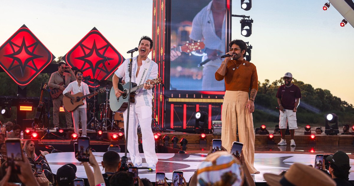 Hugo e Guilherme celebram gravação de novo DVD: 'Maior da nossa história' 2 Hugo e Guilherme